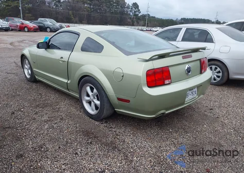 2005 Ford Mustang Gt Deluxe/Gt Premium из США, поврежденный, VIN 1ZVFT82HX55242207